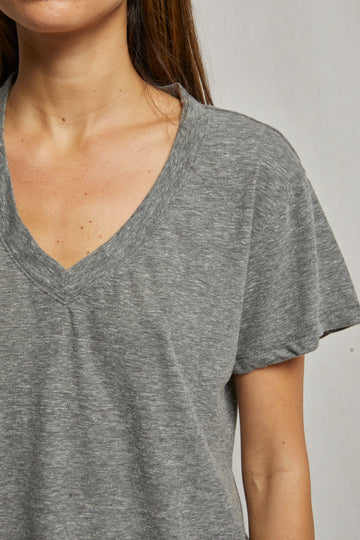 Hendrix Basic V-Neck - Image 12