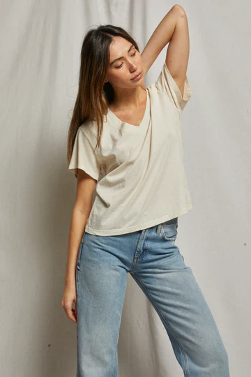 Hendrix Basic V-Neck - Image 4
