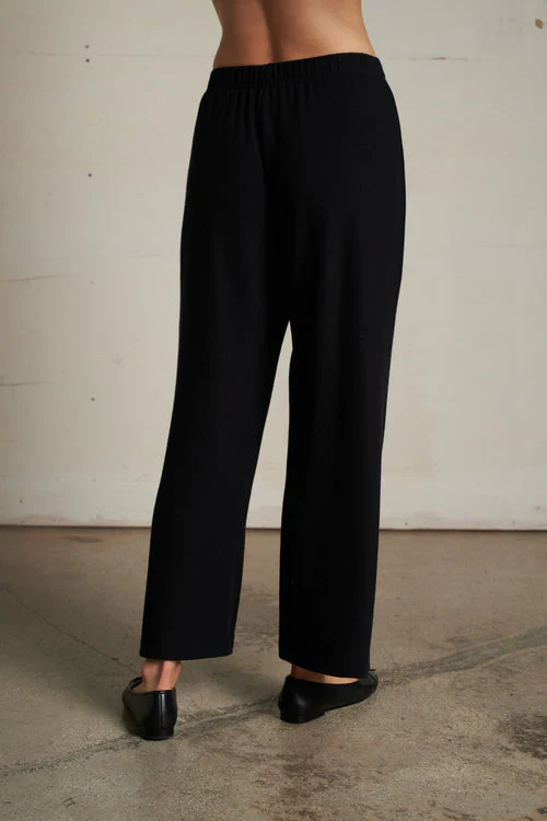 Marcie Pant - Image 3