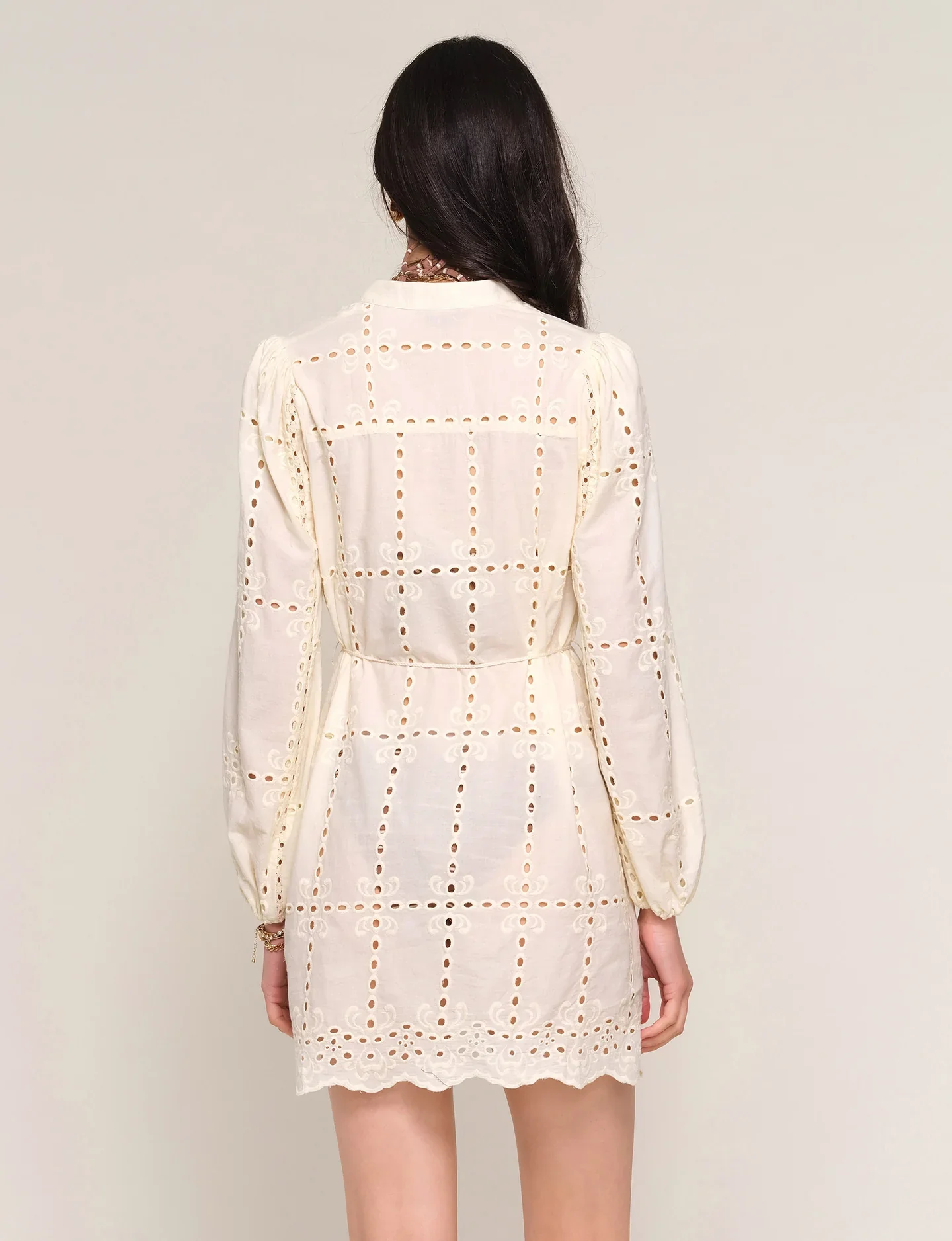 Neroni Cover-Up - Image 4